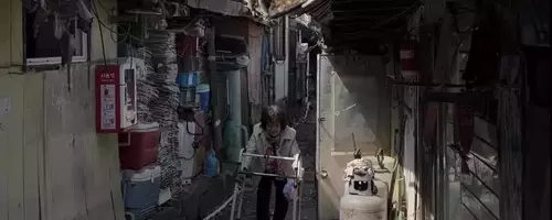Squatters' Resilience in Seoul's Affluent Gangnam