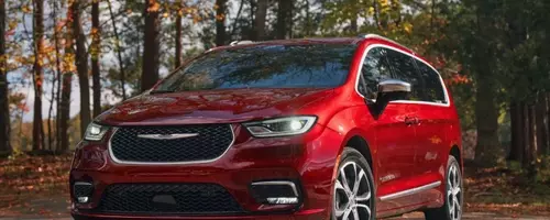 Chrysler Recalls 180,000 Pacifica and Voyager Minivans Over Airbag Defects
