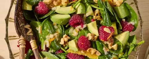 19 Refreshing Spinach Salad Recipes Perfect for Springtime