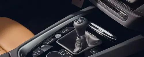 BMW's Continued Commitment to Manual Transmissions Amidst Industry Shift