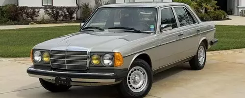 A Timeless Journey: The Enduring Legacy of a Low-Mileage 1985 Mercedes-Benz 300D Turbo