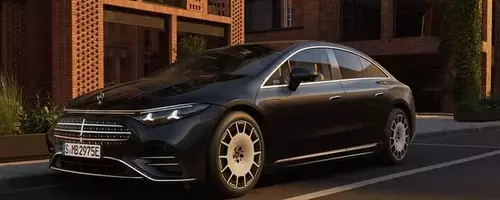 The Revolutionary 2027 Mercedes-Benz EQS: Enhanced Range, Advanced Technology, and a Glimpse into the Future of Driving