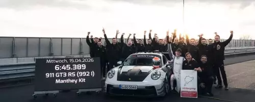 Porsche GT3 RS with Manthey Kit Sets New Nürburgring Record, Briefly
