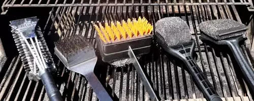 The Ultimate Guide to Grill Brushes: Cleaning Your Grill with Ease