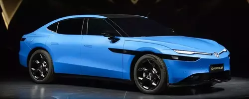 Volkswagen Unveils ID. Unyx 09 Electric Sedan in China, Developed with Xpeng