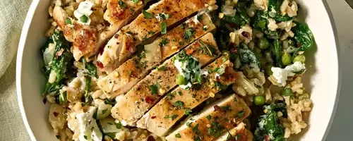 Creamy Lemon Chicken Skillet with Spinach & Peas: A Wholesome One-Pan Meal