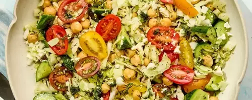 Refreshing Chickpea and Vegetable Medley: A Quick and Healthy Salad