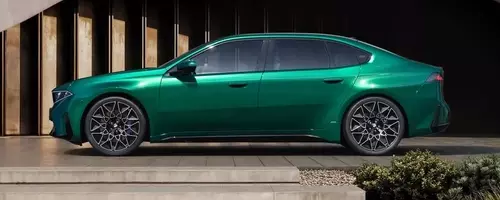 China's BMW i3 Long Wheelbase Edition Revealed