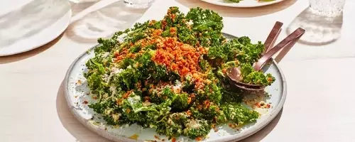 The Art of Massaging Kale for Enhanced Flavor