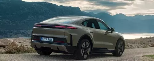 Porsche Unveils the All-Electric 2026 Cayenne Coupe
