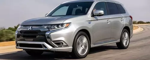 Mitsubishi Expands Recall for Outlander SUV Liftgate Issues