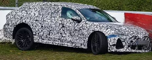 Audi RS6 Prototype Collides During Nürburgring Testing