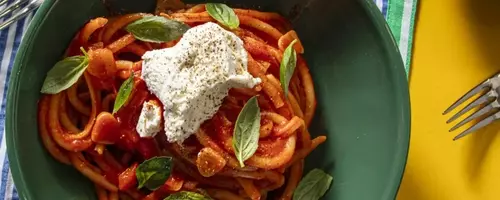 Garlicky Gochujang Tomato Bucatini