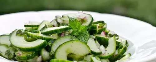 Refreshing Cucumber and Mint Salad: A Summer Delight
