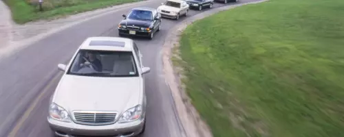 2000 Luxury Sedan Showdown: A Timeless Comparison