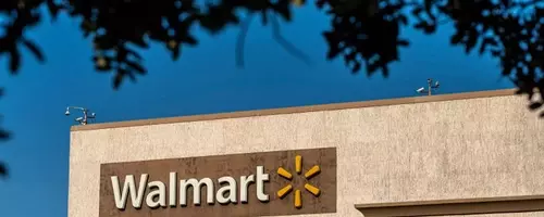 Walmart Slashes Price on Versatile Car Jump Starter and Tire Inflator by 71%