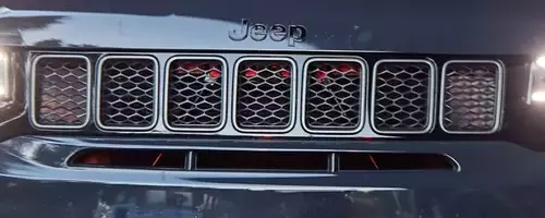 2028 Jeep Grand Cherokee SRT: A Powerful Comeback