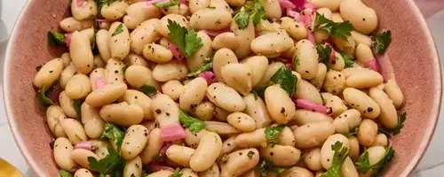 Effortless Three-Ingredient Bean Salad: Your Quick and Fiber-Rich Lunch Solution