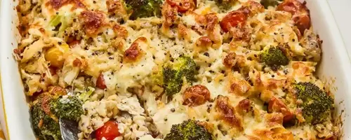 Cheesy Chicken, Tomato & Broccoli Casserole: A Wholesome Family Meal