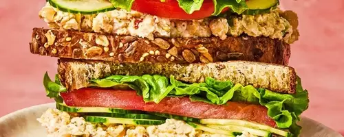 The Ultimate Chickpea and Cucumber Sandwich: A Quick & Healthy Delight
