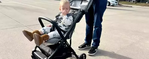 Choosing the Best Travel Stroller: A Comprehensive Guide
