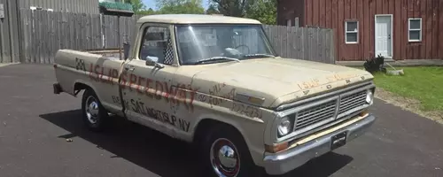 A Storied 1971 Ford F-100: A Relic of Islip Speedway