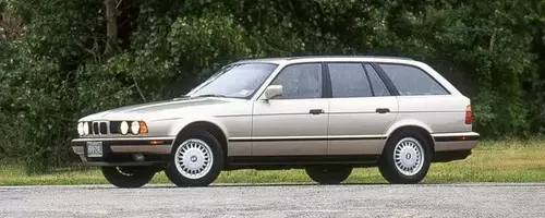 1993 BMW 525i Touring: A Detailed Retrospective