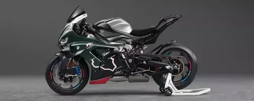 BMW M1000 RR Isle of Man Edition Honors Legendary Race