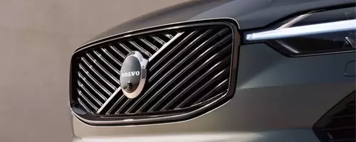 Volvo XC60 Set for Major Electrified Powertrain and Design Refresh