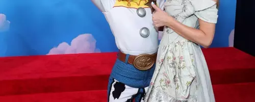 Taylor Swift's 'Toy Story 5' Premiere: A Tribute to Jessie
