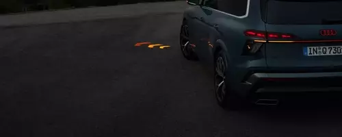 Audi Q7 to Feature Advanced Projecting Turn Signals and Enhanced Lighting
