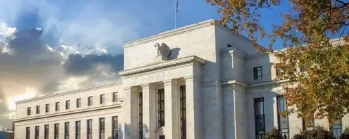 Federal Reserve Maintains Rates, Foresees Inflationary Pressures Amidst Hawkish Dot Plot