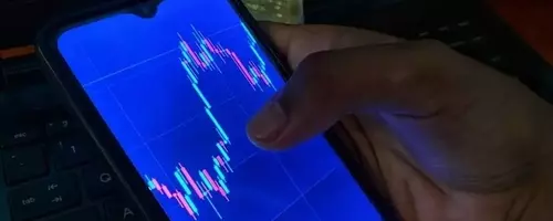 Sleep Number Faces Delisting After Bankruptcy Filing, Shares Plummet