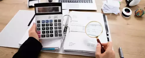 Intuit's Position in the Generative AI Software Market: An Investment Analysis