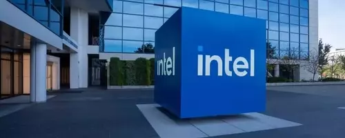 Intel Recruits Former SK Hynix CEO Seok-Hee Lee to Spearhead Advanced Packaging Initiatives, Bolstered by Apple Collaboration