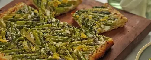Effortless Upside-Down Asparagus Puff Pastry Tart: A Springtime Delight