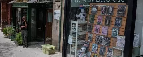 The Last Bastion: Washington's Enduring Newsstand