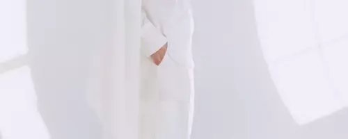 Maria McManus's Resort 2027 Collection: A Symphony of Sustainable Elegance and Artistic Inspiration