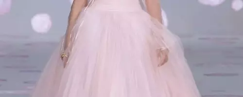 Envisioning Taylor Swift's Wedding Gown: A Fashion Forecast