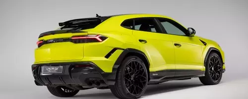 Lamborghini Unveils the Electrifying Urus SE Performante