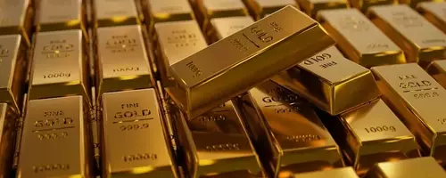 JPMorgan Modifies Gold Price Outlook Amidst Renewed Federal Reserve Concerns