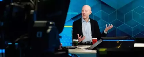 Analysts Divided on Circle Internet Group's IPO Prospect Amid Stablecoin Rivalry