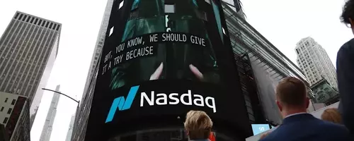 Wall Street Analysts Issue Bullish Ratings for SpaceX as Quiet Period Concludes