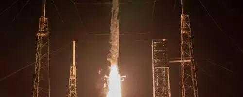 SpaceX Achieves Dual Milestones Amidst Stock Market Fluctuations