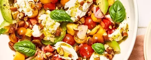 Summer Gathering Snacks: Delicious Appetizers for Any Occasion