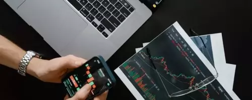Analyst Perspectives on Western Alliance Bancorporation's Stock Potential