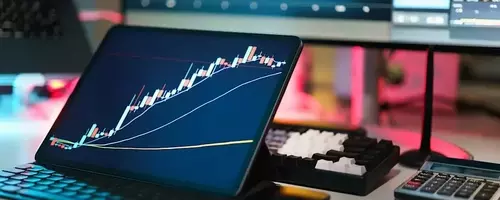 Jim Cramer Praises IBM's Value and Leadership Amidst Market Fluctuations