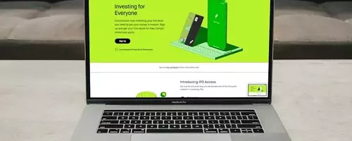 Compass Point Upgrades Robinhood (HOOD) Price Target, Maintains Buy Rating