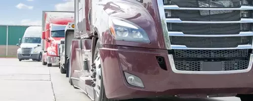 Optimizing Trucking Finances: Credit vs. Factoring for Business Growth