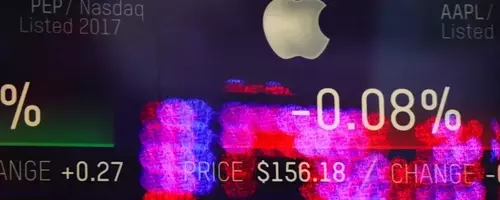 Apple's Surging Stock: Analyst Projects Further Growth Despite Market Concerns